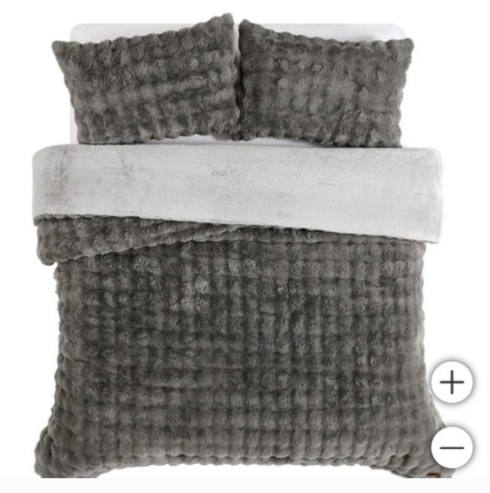 FRYE 3-piece Faux Fur Comforter Set, New King - Picture 4 of 5